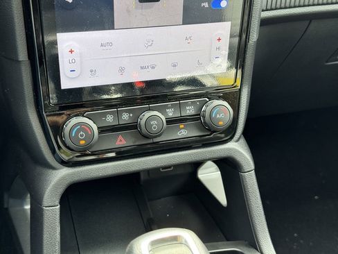 Used 2025 Ford Ranger Lariat w/ FX4 Off-Road Package image 21