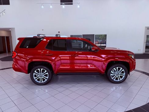 Used 2025 Toyota 4Runner Limited AWD/4WD image 17
