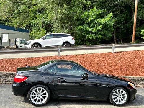 Used 2016 Mercedes-Benz SLK 300 2dr Roadster SLK 300 image 11