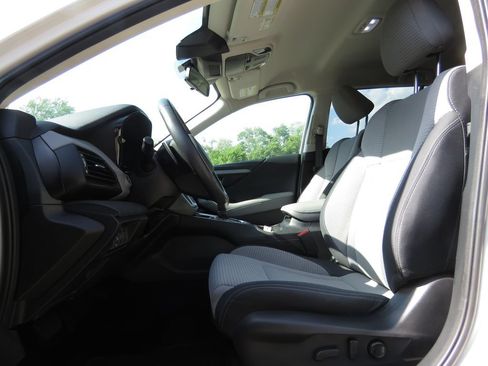 Used 2023 Subaru Outback Premium AWD/4WD image 10