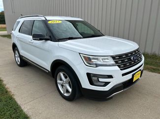 Used 2017 Ford Explorer XLT w/ Equipment Group 202A image 1