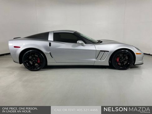 Used 2013 Chevrolet Corvette Grand Sport w/ 3LT Preferred Equipment Group RWD image 5