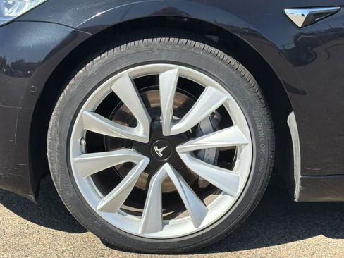 Used 2018 Tesla Model 3 AWD/4WD image 13