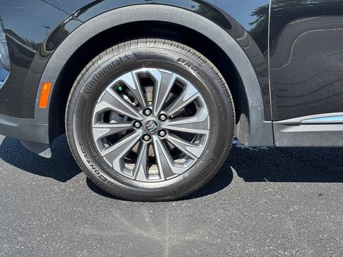 Used 2024 Buick Envision Preferred AWD/4WD image 11