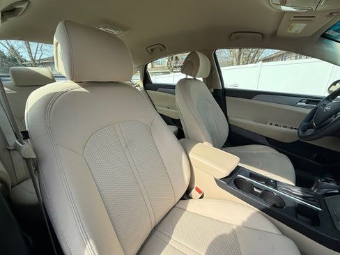 Used 2015 Hyundai Sonata SE image 19