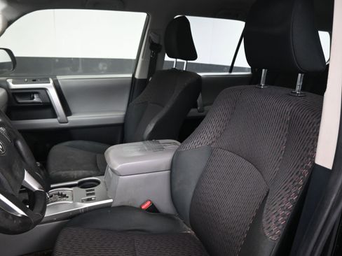 Used 2013 Toyota 4Runner SR5 image 13