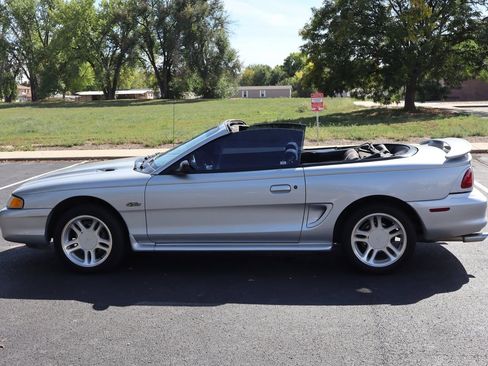 Used 1998 Ford Mustang GT image 9