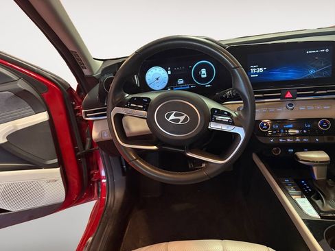 Used 2024 Hyundai Elantra Limited FWD image 12