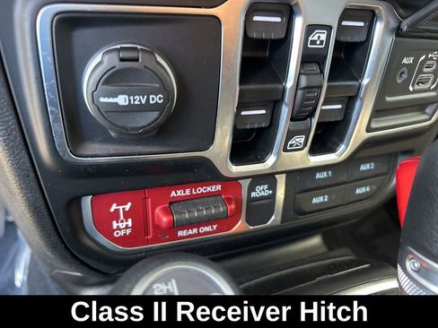 Used 2024 Jeep Wrangler Willys image 44