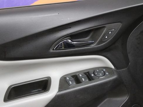 Used 2023 Chevrolet Equinox LS FWD image 13
