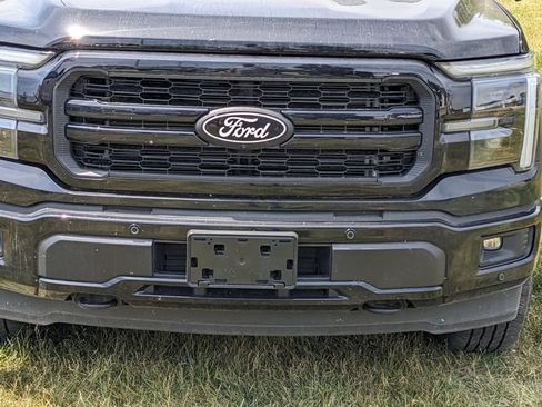 Used 2025 Ford F150 Lariat AWD/4WD image 9