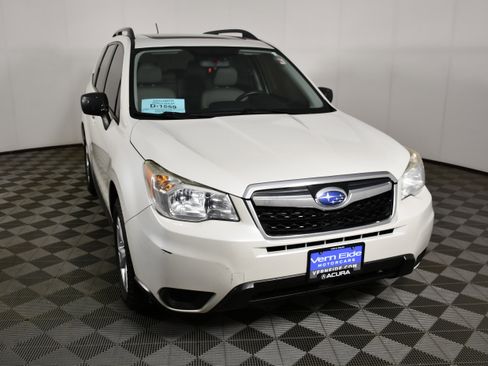Used 2015 Subaru Forester 2.5i Premium w/ All-Weather Package AWD/4WD image 3
