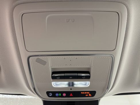 New 2026 GMC Acadia Denali w/ Super Cruise Package image 22