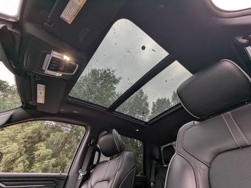 Used 2022 RAM 1500 Limited w/ Night Edition AWD/4WD image 3