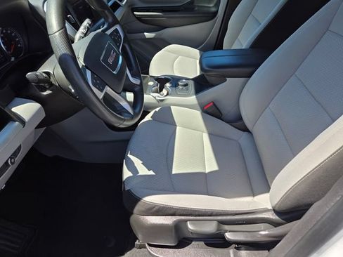 Used 2024 GMC Terrain SLE AWD/4WD image 14