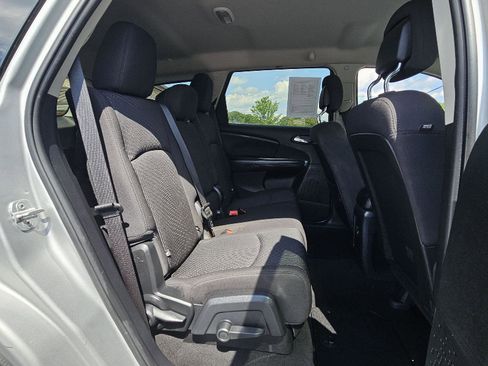 Used 2013 Dodge Journey SXT w/ Comfort/Convenience Group AWD/4WD image 14