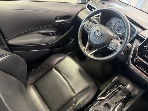 Used 2022 Toyota Corolla SE FWD image 9