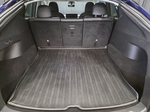 Used 2021 Tesla Model Y Long Range image 35