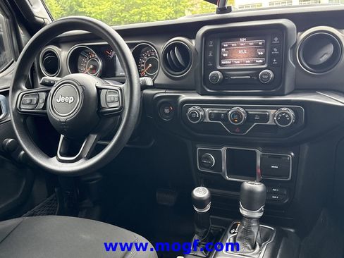Used 2021 Jeep Wrangler Unlimited Sport AWD/4WD image 6