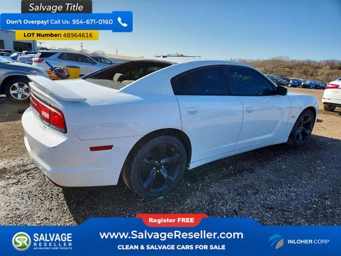 Used 2014 Dodge Charger R/T w/ Blacktop Package RWD image 4
