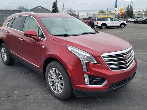Used 2019 Cadillac XT5 Luxury AWD/4WD image 16