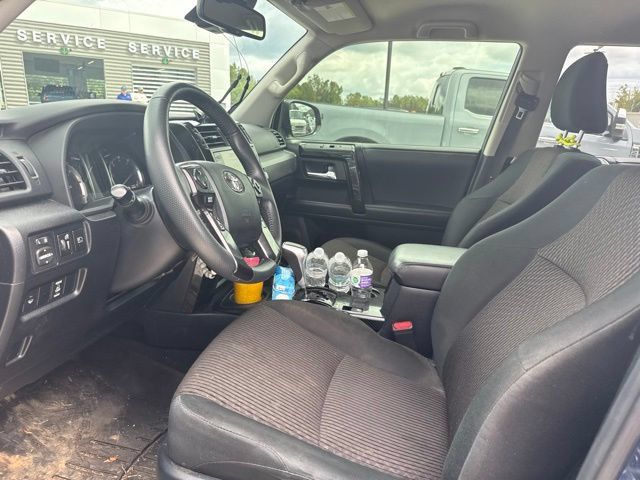 Used 2021 Toyota 4Runner TRD Off-Road AWD/4WD image 33