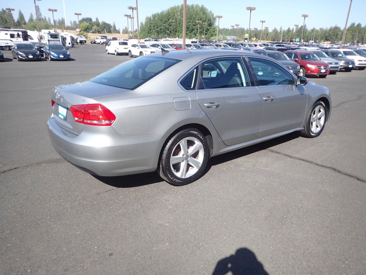Used 2012 Volkswagen Passat 2.5 SE FWD image 5