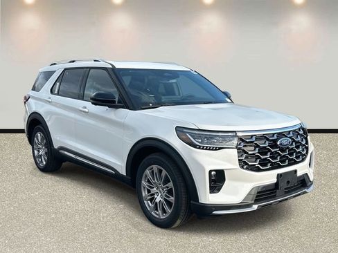 New 2026 Ford Explorer Platinum image 3