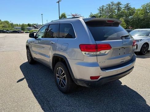 Used 2019 Jeep Grand Cherokee Limited AWD/4WD image 7