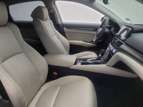 Used 2019 Honda Accord LX image 21