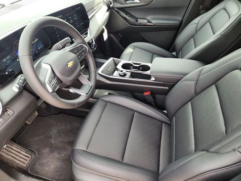 New 2026 Chevrolet Equinox LT w/ Convenience Package II image 13