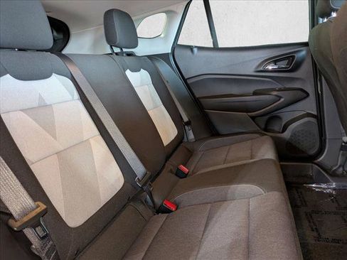 Used 2024 Chevrolet Trax LS image 19