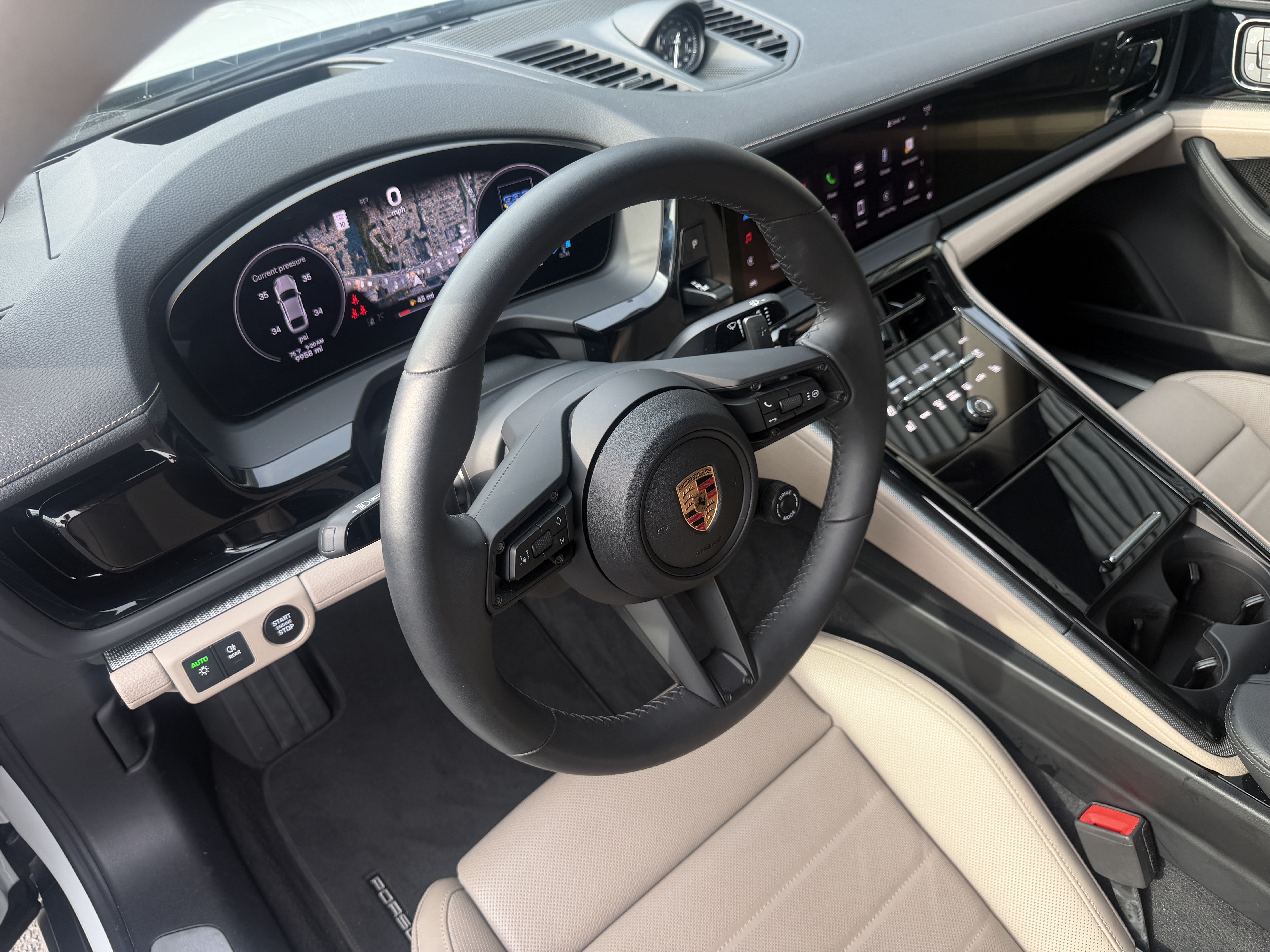 Certified 2025 Porsche Panamera 4 AWD/4WD image 4