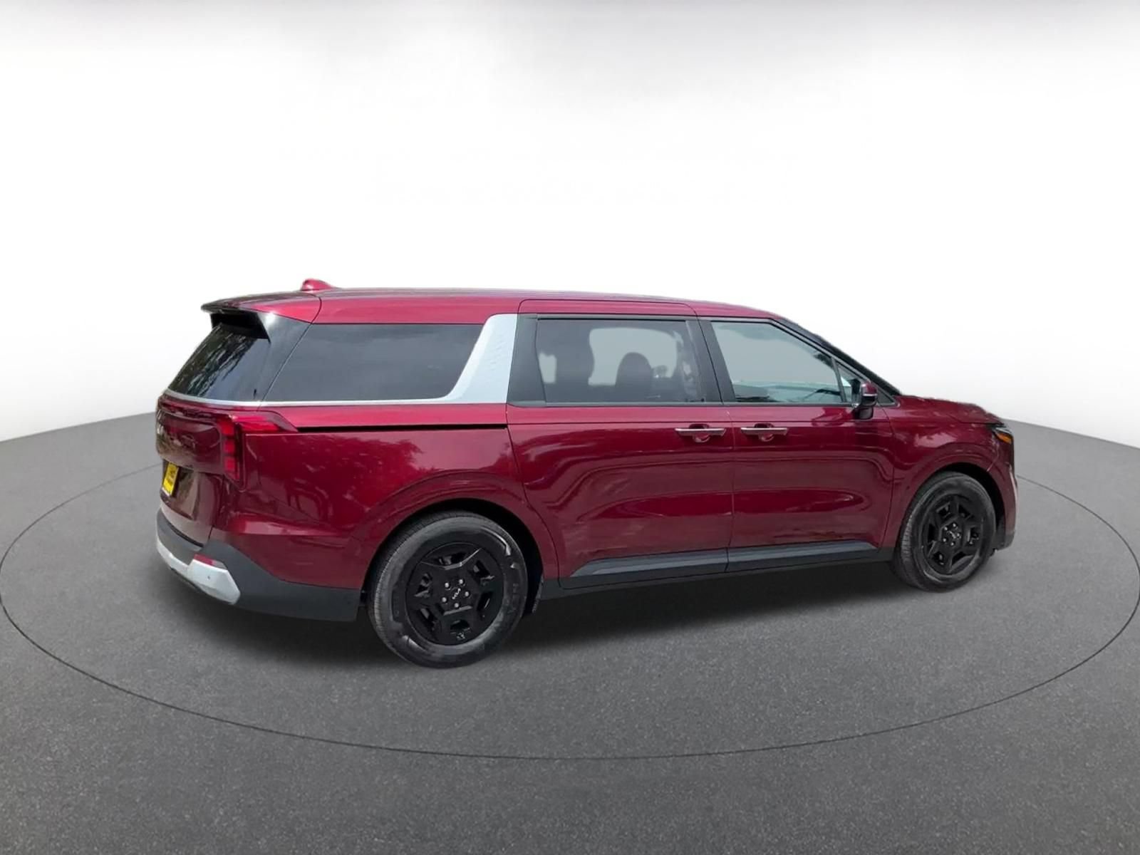 Used 2026 Kia Carnival FWD image 14