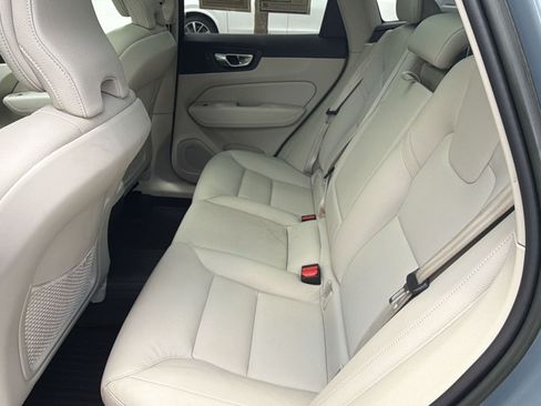 Used 2023 Volvo XC60 B5 Plus w/ Protection Package Premier FWD image 21