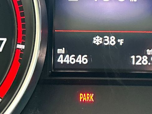 Used 2019 Volkswagen GTI SE image 21