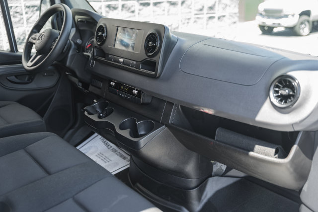 Used 2024 Mercedes-Benz Sprinter 3500 image 24