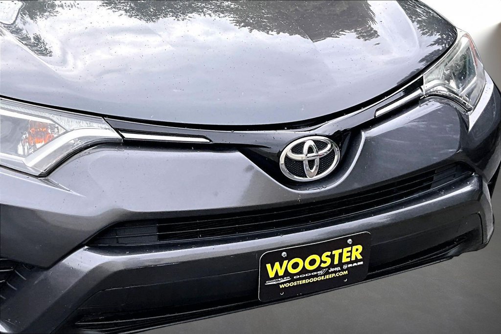 Used 2016 Toyota RAV4 LE AWD/4WD image 30