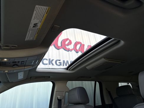 Used 2019 GMC Yukon Denali w/ Open Road Package image 23