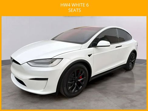 Used 2023 Tesla Model X Plaid image 5