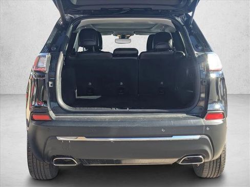 Used 2019 Jeep Cherokee Limited w/ Luxury Group image 6