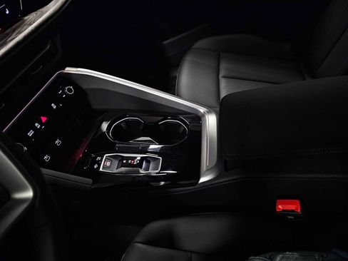 New 2025 Audi Q5 Premium Plus image 29