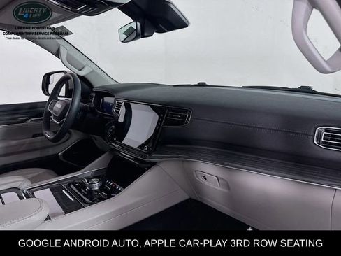 Used 2022 Jeep Wagoneer Series III image 29