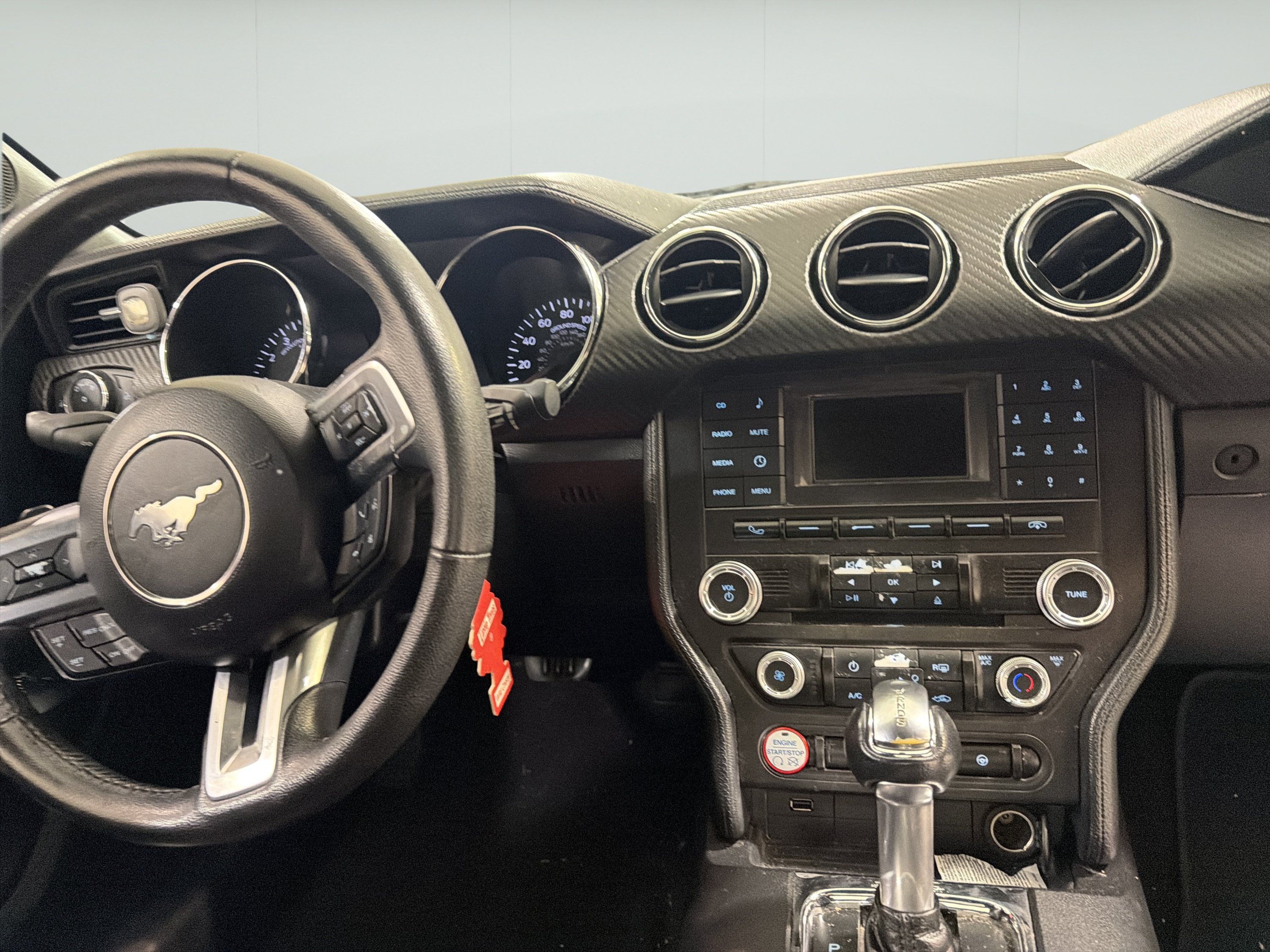 Used 2015 Ford Mustang Coupe RWD image 16