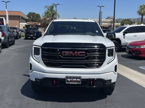 New 2026 GMC Sierra 1500 AT4 w/ AT4 Premium Package AWD/4WD image 2