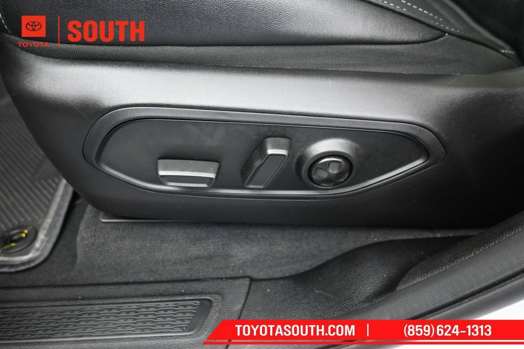Used 2026 Jeep Grand Cherokee L Limited AWD/4WD image 27