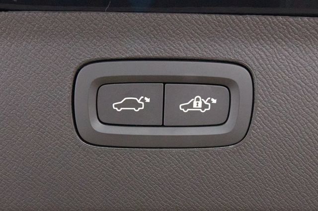 Certified 2023 Volvo XC90 B6 Ultimate AWD/4WD image 29