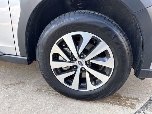 Certified 2025 Subaru Outback Premium w/ Popular Package #1A image 13