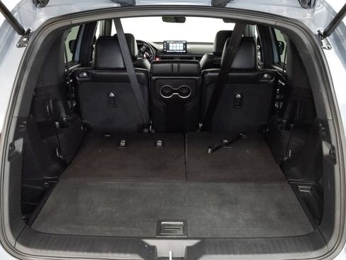 Used 2025 Honda Pilot Black Edition image 34