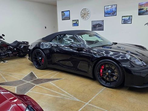 Used 2026 Porsche 911 Carrera 4 GTS AWD/4WD image 8